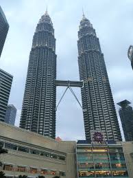 Located in kuala lumpur city centre, this luxury hotel is steps away from fahrenheit 88 shopping mall and pavilion kuala lumpur. Where To Stay In Kl The Robertson Residences Airbnb Kuala Lumpur Spring Tomorrow