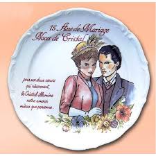 Montrez à votre entourage que vous êtes une princesse en créant. Assiette Anniversaire De Mariage 15 Ans Noces De Cristal Achat Vente Assiette Jetable Soldes Sur Cdiscount Des Le 20 Janvier Cdiscount