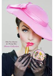 Woody Ellen Bloom 50's Compact Mirror