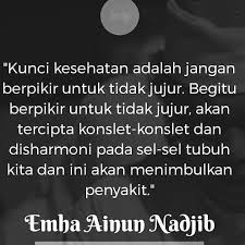 Pidato tentang guru sebagai sosok pahlawan dengan bahasa sunda singkat ini sebenarnya bisa kita gunakan sebagai perantara ucapan terimakasih kepada guru yang bisa dibawakan oleh murid atau siswa saat berpidato disekolah misalnya, pidato ini berisikan ceramah tentang menghormati guru sebagai pengingat kita semua. Teks Pidato Tentang Hari Guru