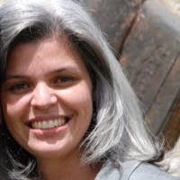 Isabel Mota Email & Phone Number