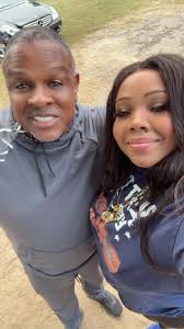 Happy birthday to my big brother Anthony Z. Thomas. Pop's first born son  has made it to his 67th birthday, and what a blessing it is. From VA to NE,  I love