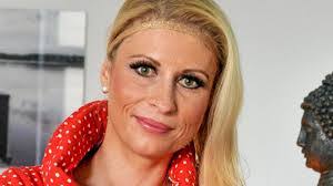 Kristin Mantle's Instagram, Twitter & Facebook