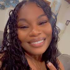 Styling outfit with brown boots for thick girls?