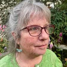 Karla Lovett's Instagram, Twitter & Facebook