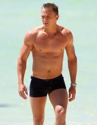 One of the british theatre's most famous faces, daniel craig, who waited tables as a struggling teenage actor with the national youth theatre, has gone on to star as james bond in casino royale (2006), quantum of solace (2008), skyfall (2012), spectre (2015) and no time to die (2021). The Most Iconic Swimsuit Moments In Pop Culture History Daniel Craig James Bond Daniel Craig James Bond Style