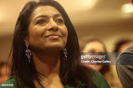 Models Ella Charanin and Brittney Harrington attend the 'Anand Jon... News  Photo