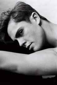 Louis Steinmetz's Instagram, Twitter & Facebook