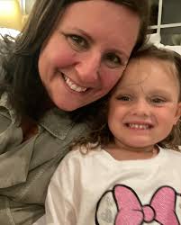 When your mom wants to grow up and be like you! 🥰😍 Karen Simons