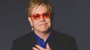 El difícil momento de Elton John: perdió la vista en un ojo