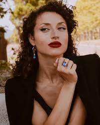 Lavender Tanzanite Gold Ring