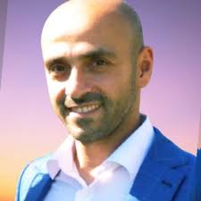 20 mesi fa ho aperto la mia startup e se c'è una scelta ad alto impatto che  abbiamo applicato e a cui non rinuncerei è quella di essere un team FULL  REMOTE👇🏻