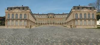 Chateau De Saint Cloud Chateau France Classic Architecture Saint Cloud