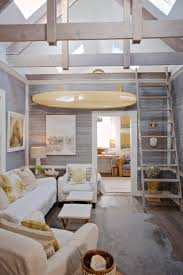 House Interior Small Beach House Living Room In Beautiful Beige A Gostinye V Pribrezhnom Stile Interer Kottedzha Domashnie Interery