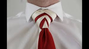 Follow these simple steps to learn how to tie a half windsor knot. Howto How To Knot A Tie Video Youtube
