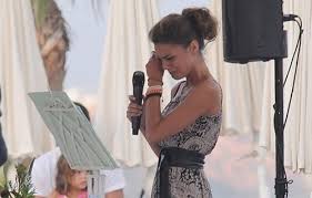 Una de las responsabilidades del padrino en cualquier boda es dar un discurso o un brindis a la pareja. Ideas Para Escribir Los Mejores Discursos Para Bodas