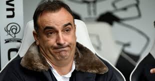 Carlos augusto soares da costa faria carvalhal (born 4 december 1965) is a portuguese former professional footballer who played as a central defender, and is a manager. Carlos Carvalhal Shown The Door By Swansea Football News