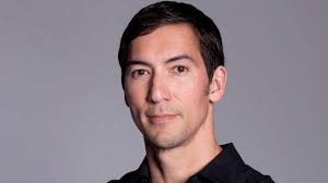 Fight documentary shows father-son reunion