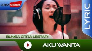 Walhasil, lagu itu dicover oleh banyak orang. 10 Daftar Lagu Cinta Romantis Indonesia Sepanjang Masa