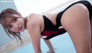 三上悠亜がスクール水着で男子を挑発してパイズリSEXするモザイク破壊版流出AV - モザイク破壊版流出AV