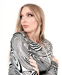 Marie Dahlstrom releases 'A Good Life' deluxe album + new video for  'Confide In Me'