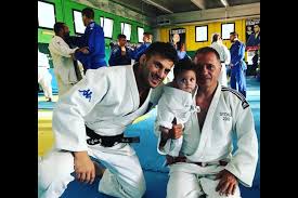 Fate presto, la periferia sta morendo (di g. Marco Maddaloni Charity L Evento A Sostegno Del Cardarelli Di Napoli La Gazzetta Dello Spettacolo