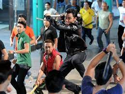 Malik yang dulu adalah seorang kl gangster sekarang telah menjadi kl polis atau seorang polisi dengan tugas operasi x. Kl Gangster 2 Released Tomorrow News Features Cinema Online
