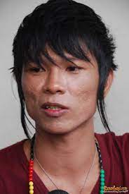 Berikut ini model potongan rambut paling baru dan terbaik di 2019 versi dans media 12 Gaya Rambut Rentan Bully Yang Sebaiknya Dihindari Para Cowok