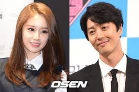 Jiyeon's agency mbk entertainment has confirmed that she is no longer dating lee dong gun, and stated that they broke up around december of last year. Lee Dong Gun And Jiyeon Break Up After 2 Years Hancinema The Korean Movie And Drama Database