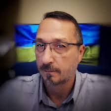 Marek Szumski's Instagram, Twitter & Facebook