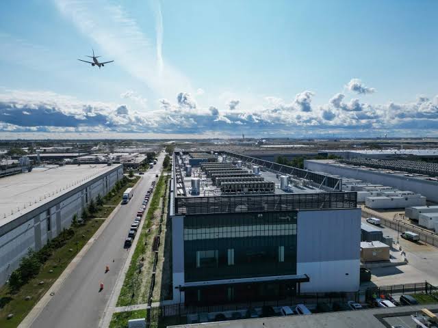 Data Centers Near O'Hare Win Nearly $100M in Local Tax Breaks, Leaving  Suburban Homeowners to Cover the Gap - Illinois Answers