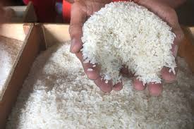 Harga Beras di Bandung Tak Terbendung, Paling Murah Rp16.000 per Kg