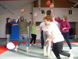 Résultat de recherche d'images pour "gym douce personne agée"