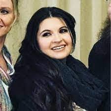 Daniela Grenon's Instagram, Twitter & Facebook