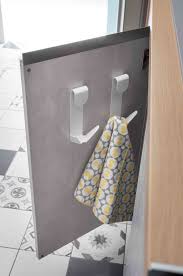 Un Porte Torchons Discret Integre Au Meuble Bas Sous Evier Fonctionnel Et Esthetiqu Meuble Cuisine Meuble Bas Salle De Bain Meuble Sous Vasque Salle De Bains
