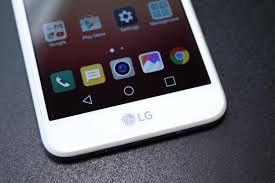 LG X screen: Mitteklasse-Smartphone mit ...