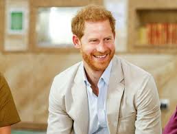 Dabei wurde der brite jedoch. Prinz Harry Plaudert Bei James Corden Aus Dem Nahkastchen