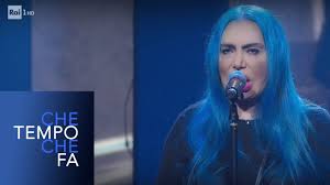 In her long career she has worked with prominent italian songwriters such as pino daniele, ivano fossati, mario lavezzi, mango and enrico ruggeri, among others. Loredana Berte Con Cosa Ti Aspetti Da Me Che Tempo Che Fa 17 02 2019 Youtube