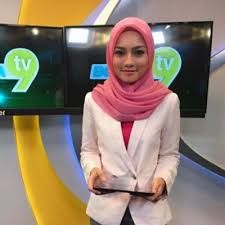 Here i share my routine as a daughter, a sister, a news presenter, a student, a tv host Hawa Rizwana Nafikan Dia Bukan Penganti Elfira Loy