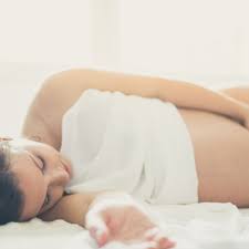 Damit verbunden ist eine große unsicherheit, was die anzeichen von echten wehen sind und wann ins krankenhaus gefahren werden sollte. Was Unterscheidet Vorwehen Von Echten Wehen Eltern De