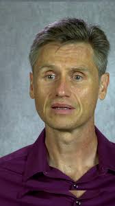 I intimidate this hamburger stealer @Improv Wizards @Lincoln Hoppe  #improvweekly challenge #foodtok #improv #improvisation #comedy #hamburger  #german #actor #actorslife