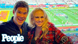 Spotted watching the game together. Rebel Wilson And Adam Devine Hang Out At Super Bowl 2021 People Youtube