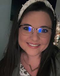 Katelyn Cobb's Instagram, Twitter & Facebook