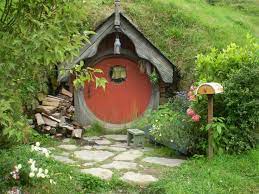 Sweet Hobbit Home Orange Door Hobbit Hole Home Sweet Home Pinterest Tree House Designs Hobbit House The Hobbit