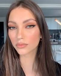 How To Make Your Eyes Appear Bigger With Eyeliner Bigger Eyeliner Eyes No Eyeliner Makeup Beauty Makeup Tips Beauty Hacks