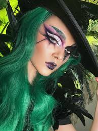 Who doesn't love a glam witch 🖤