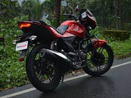 Hero xtreme sports is a 150cc sport bike from the indian manufacturer that claims one of the lowest sales number among all its rivals. Hero Xtreme Review 2014 Double Disc Model Drivespark Reviews