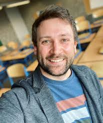 Michael Besser's Instagram, Twitter & Facebook