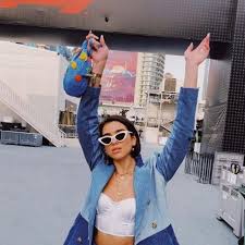 🏴󠁧󠁢󠁥󠁮󠁧󠁿 it's coming home 🏴󠁧󠁢󠁥󠁮󠁧󠁿 The Blazer In Denim Spirit Pachwork Of Dua Lipa For A Photo In Instagram Spotern