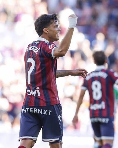 🇪🇸 #LaLigaEASports FT Levante 5-2 Real Betis Goals: Adri 24', M. Bartra  34', E. Bardelli 45+1', R. Riquelme 45+4', R. Brugué 56' 70', J. A.  Olasagasti 90+5'